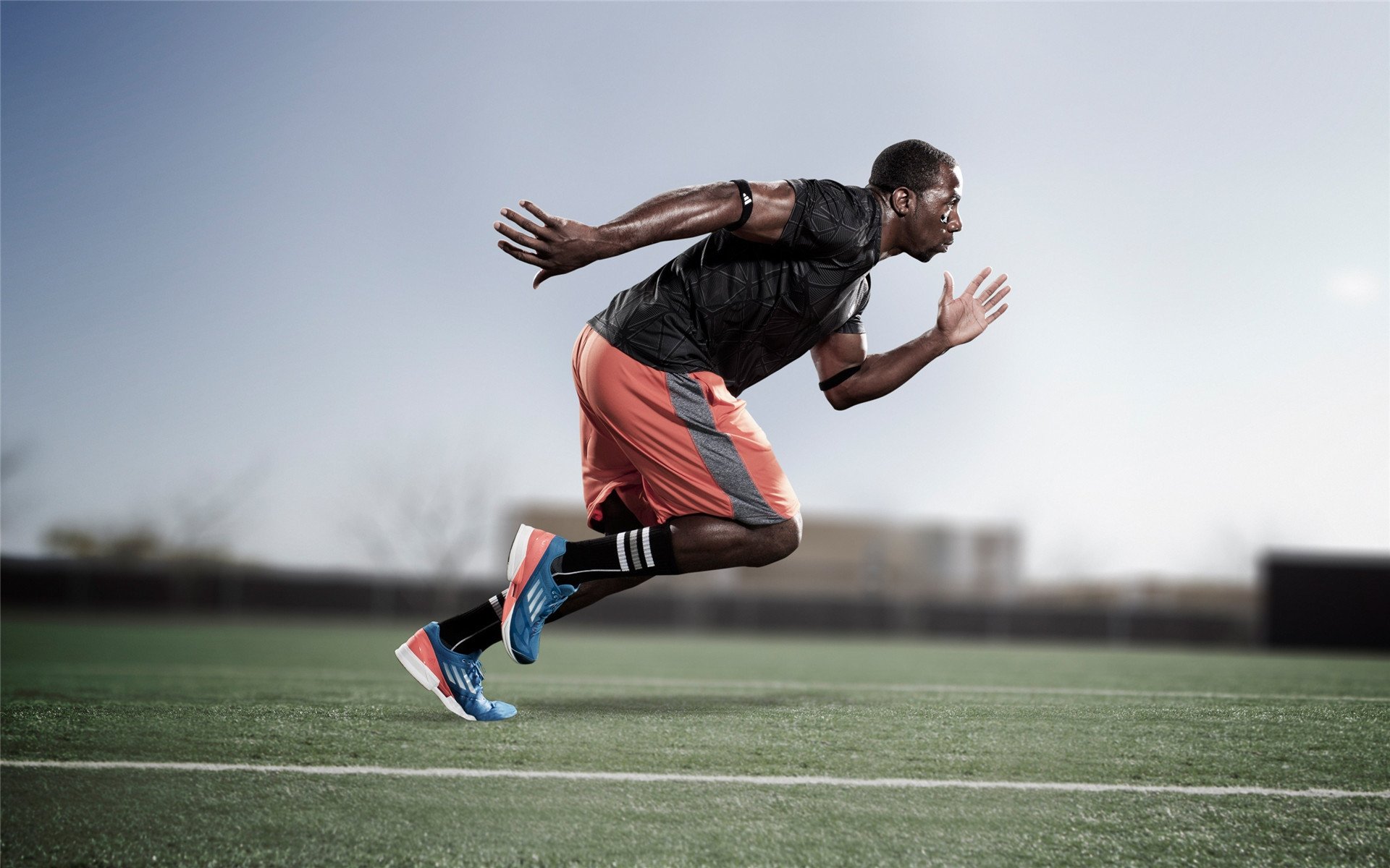 红魔远征与基耶萨的欧冠交响曲,当两种传奇在足球时空中交相辉映